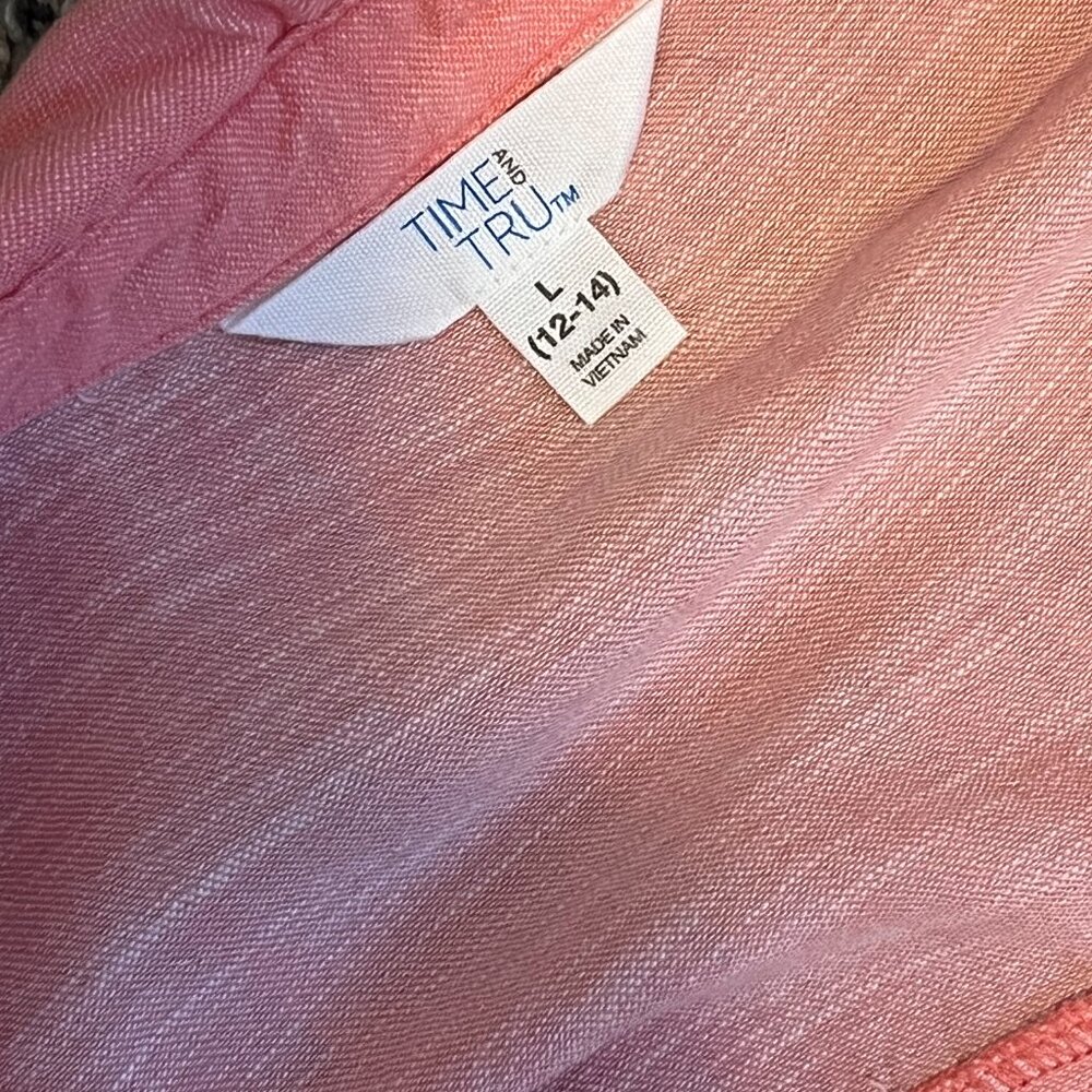 Pink Casual  knee length dress accented with a shirt waist bodice w/ pockets - Picture 6 of 9